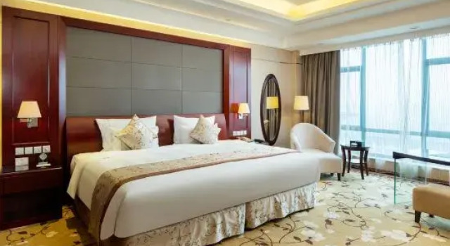 Suite dupleks Red Forest Hotel