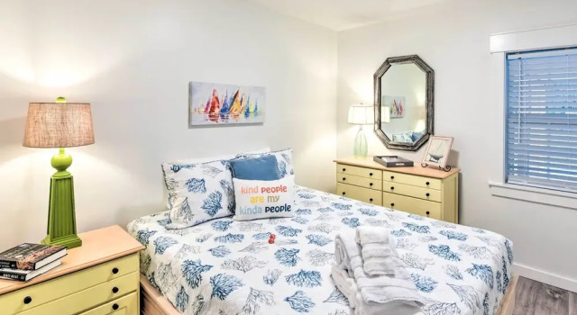 Коттедж Bright Beaufort Home w/ Porch & Fire Pit!