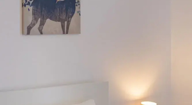 Premier Căn hộ có ban công Zoe Apartment