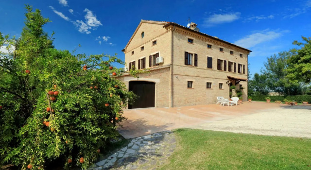 An old country house recently renewed for a magic stay!-Villa Maria
