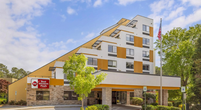 Best Western Plus Raleigh Crabtree Valley Hotel, Забронировать Отель Роли Raleigh-Durham Metropolitan Area