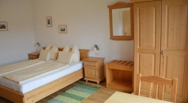 Biobauernhof Wolf-Hof, Prenota Hotel Pressbaum Bosco Viennese