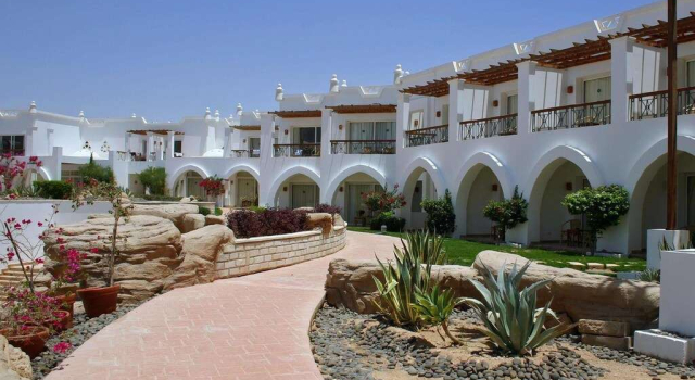 Melia Sinai