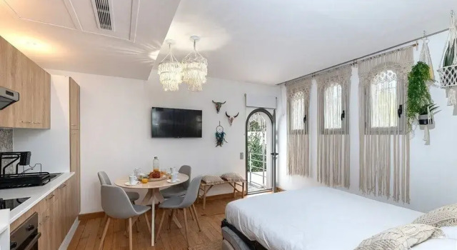 Апартаменты Luxury Garden Apartment La Bohémienne, Mandara Beach