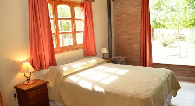 Hotel de campo granja el aromo, Rezervovat Hotel Mina Clavero 