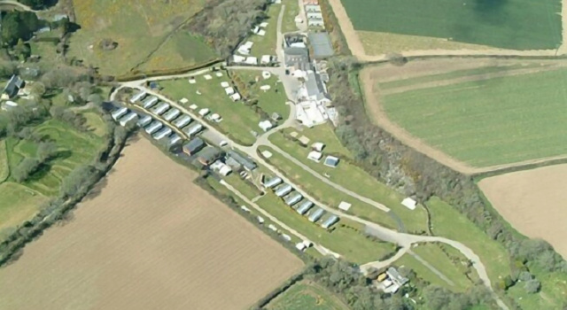 Calloose Holiday Park, Забронировать Курортный отель Курортные отели Корнуолл, Курортный отель