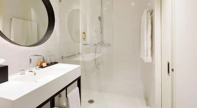 Двухместный номер Premium с балконом и с видом на сад Mercure Porto Centro Aliados