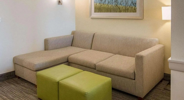 Четырёхместный люкс Comfort Suites Bossier City - Shreveport