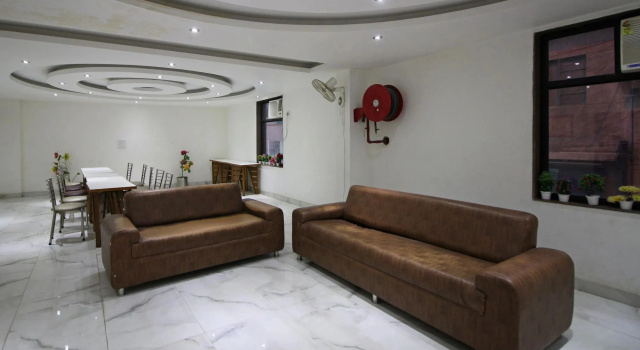 OYO 7353 Mahipalpur