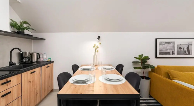 Апартаменты Comfortable Apartment With Balcony, Pool, Sauna