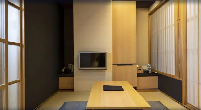 Hotel Dogo Yaya, Varaa Hotelli Matsuyama Ehime
