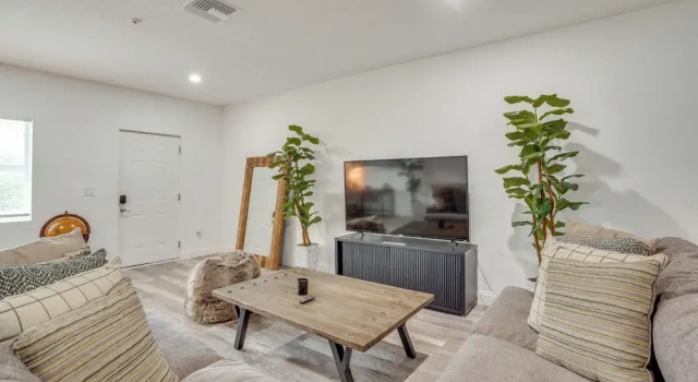 Апартаменты 13 Mi to Beaches: Pet-friendly Condo in Palmetto!