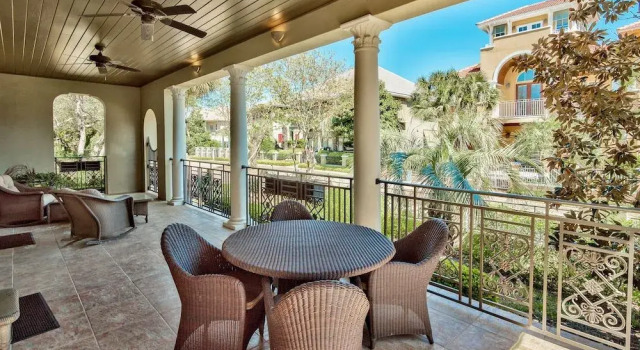 Shore Beach Working 4 Bedrooms 4 Bathrooms Home, Rezerwuj Dom wakacyjny Miramar Beach Emerald Coast