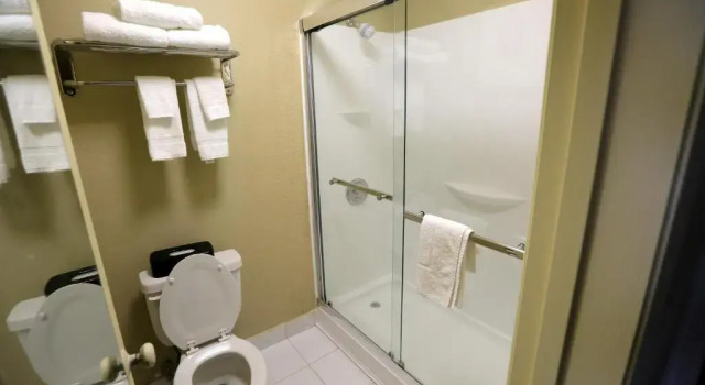 Номер Standard Country Inn & Suites by Radisson, Charlotte I-85 Airport, NC