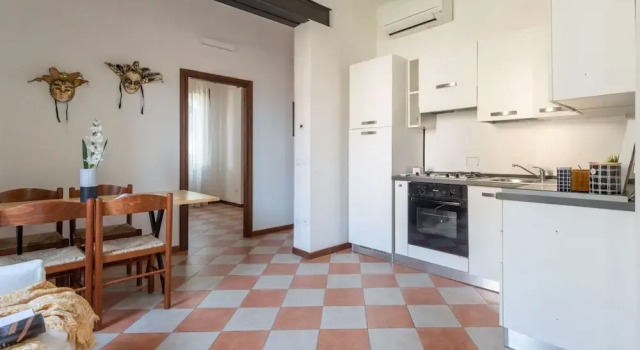 Close to Venice Apartment, Book Apartment Marghera Veneto