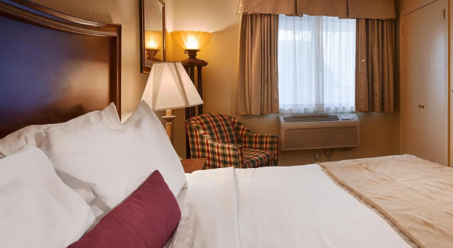 Номер Standard Best Western PLUS Franklin Square Inn
