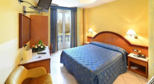 Hotel Ristorante Vergani, Book Hotel Fara Gera dʼAdda Lombardy