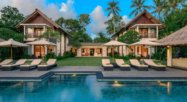 Вилла с видом на море Seseh Beach Villas