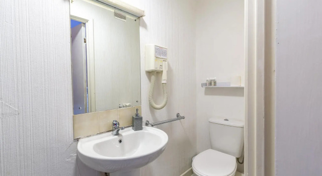 Номер Deluxe Holmsdale Hotel