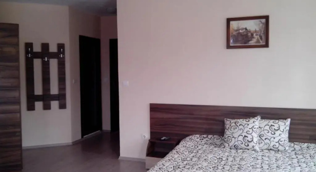 Четырёхместный номер Standard с балконом Advel Guest House