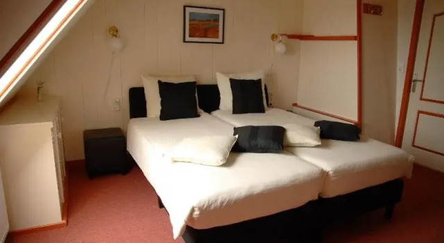 Bed & Breakfast Tjallewal, Забронировать Отель Отели Норда 3 звезды, 3*