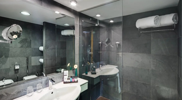Четырёхместный номер Standard Hotel & Spa La Collada