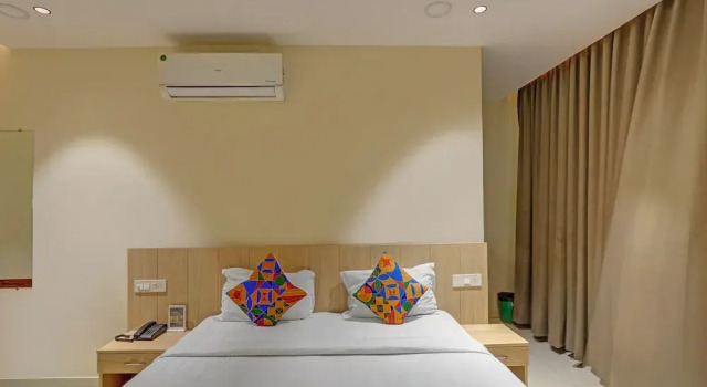 Номер Deluxe FabHotel Blue Moon