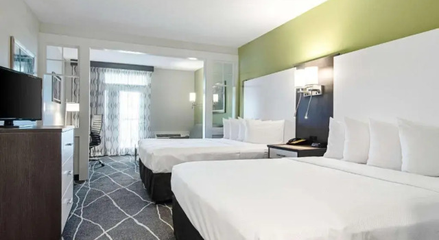 Четырёхместный номер Standard Clarion Inn Willow River