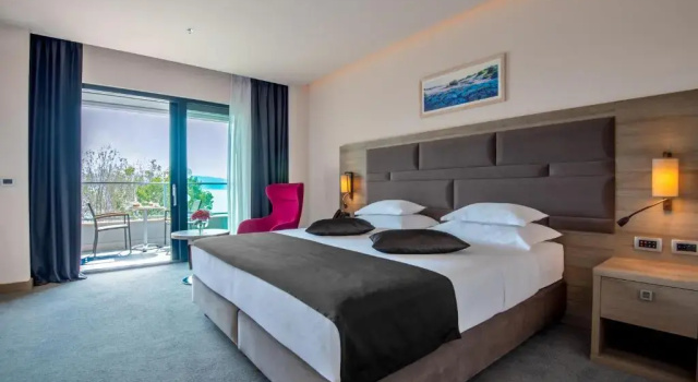 Двухместный номер Superior с балконом и с видом на море Hotel Plaža Duće