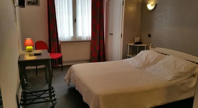 Двухместный номер Economy с красивым видом из окна Hotel A Notre Dame