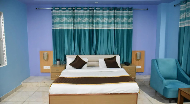 Номер Deluxe Pops Hotel & Restaurant