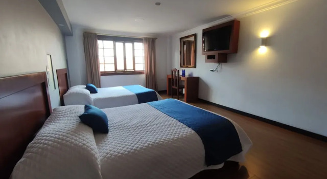 Четырёхместный номер Superior SÁ Hotel