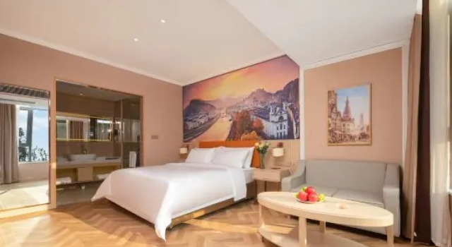 Люкс Deluxe Vienna Hotel (Pu'er Jingdong County Branch)