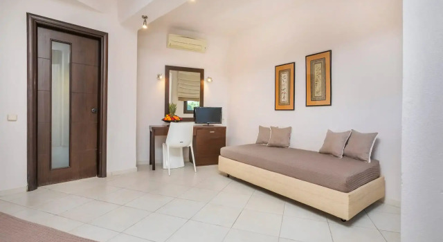 Номер Standard Ohana Hotel