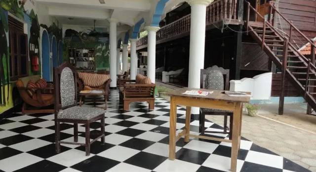 Deans Beach Hotel, Buchen Sie Hotel Pottuvil Bezirk Ampara