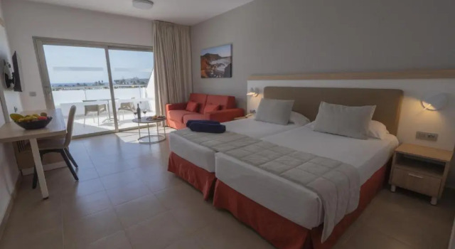 Двухместный номер Standard с видом на море Hotel Lanzarote Village