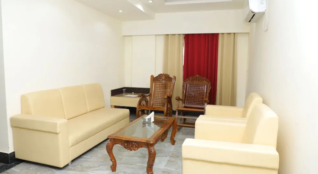Hotel Rajmahal Roorkee, Buchen Sie Hotel Hotels in Uttarakhand mit Parkplatz, Parkplätze