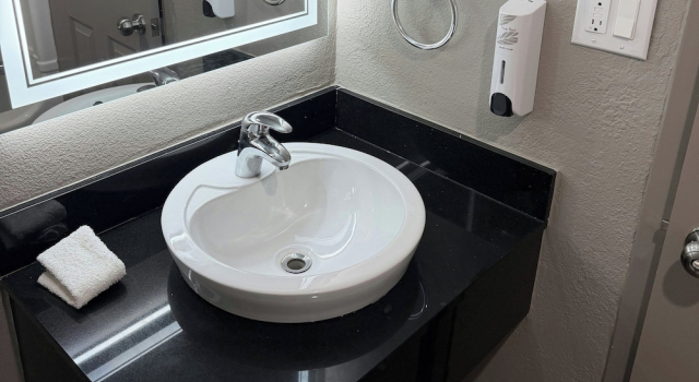 Шестиместный люкс Red Roof Inn Kokomo