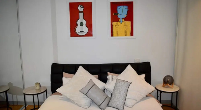 Spacious 1 Bedroom Apartment in the Heart of Melbourne's CBD, Забронировать Апартаменты/квартира Апартаменты Мельбурна, рядом с Дегрейвс-стрит, Апартаменты/квартира