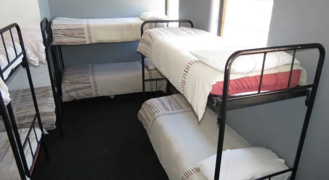 Кровать в общем номере (женский номер) Riverlodge Backpackers