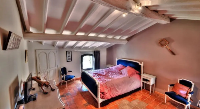 Beautiful Character House With Private Pool and High-end Services, Забронировать Отель Отели Вара с бассейном, Бассейн