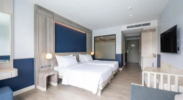 Двухместный номер Deluxe с видом на сад Seabed Grand Hotel Phuket