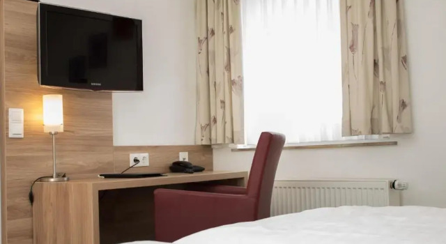 Hotel Schützenburg, Rezervasyon Otel Burscheid Kuzey Ren-Vestfalya