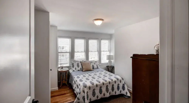 Recently Renovated LBI Apt w/ Deck on Beach Block!, Забронировать Апартаменты/квартира Бич Хейвен Long Beach Island