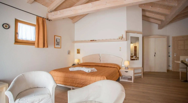Castelir Suite Hotel
