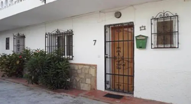 Acapulco Playa 7 Menyber, Забронировать Апартаменты/квартира Апартаменты Нерха, рядом с Церковь Эль-Сальвадор, Апартаменты/квартира