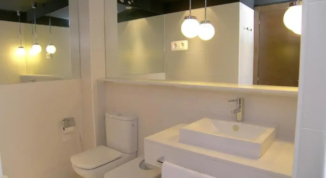 Двухместный номер Standard с балконом Hostal Badaloní