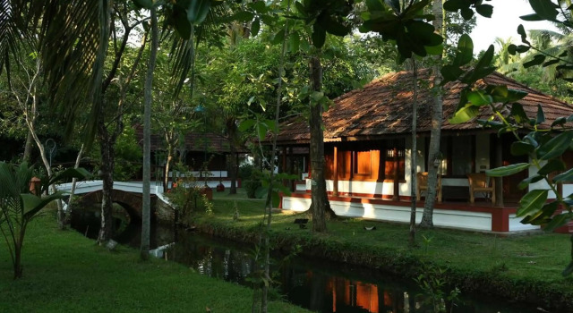 Бунгало Coconut Lagoon Kumarakom - A CGH Earth Experience