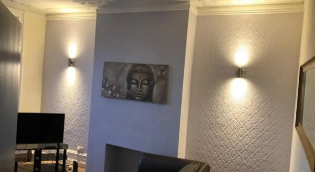 Large eight bedroom house
