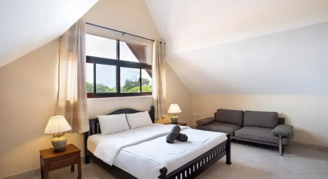 Вилла с 5 комнатами Beautiful 5BR Villa Felicity, Pool & Garden, near Naiharn